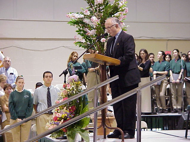 Mvc-887f.jpg (78133 bytes)